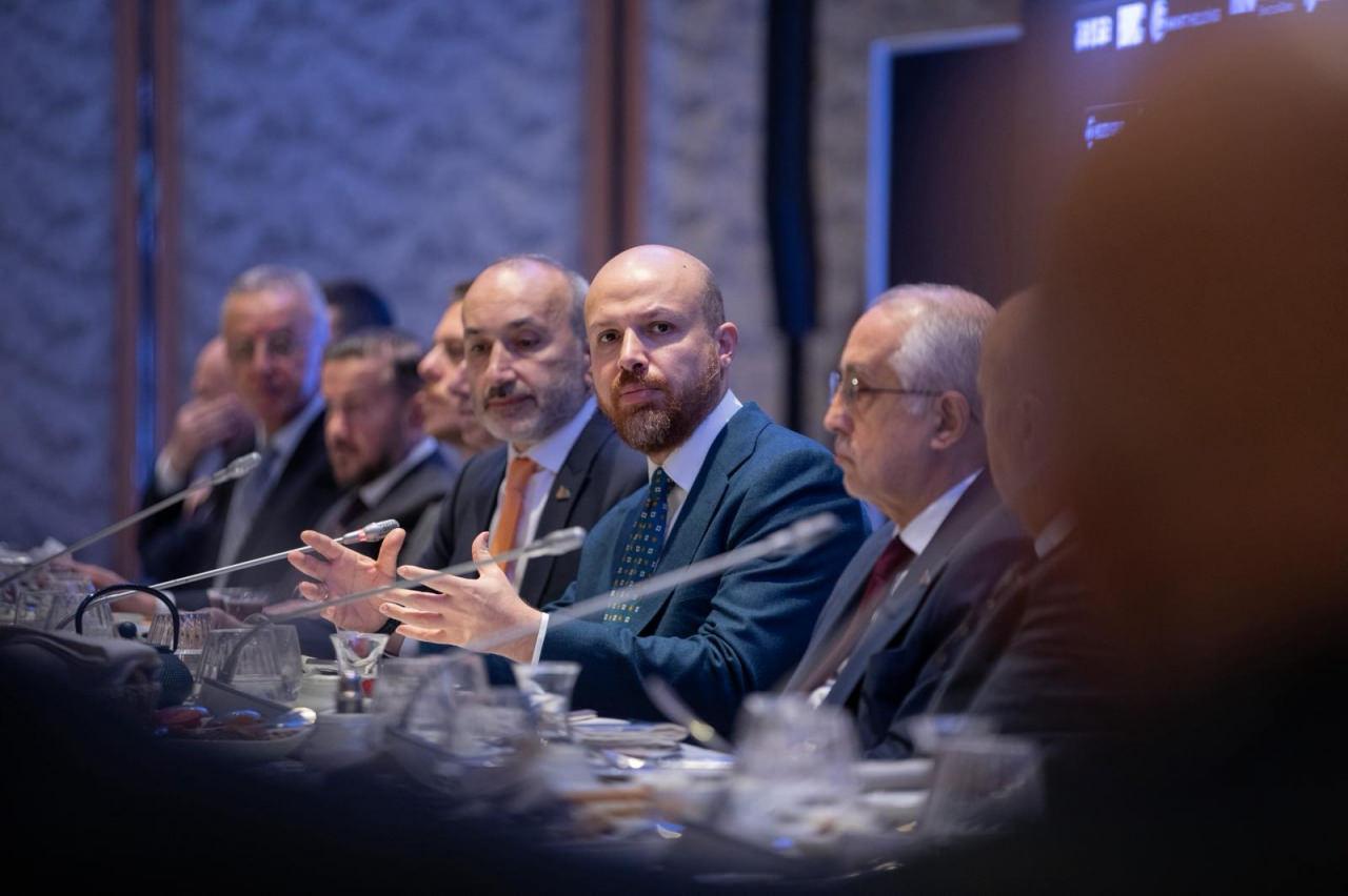 Bilal Erdoğan basın mensuplarını ödül töreni hakkında bilgilendirdi