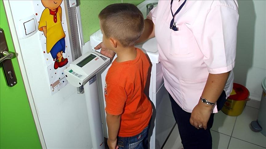 Çocuklar yılda en az 5 santimetre uzamalı.