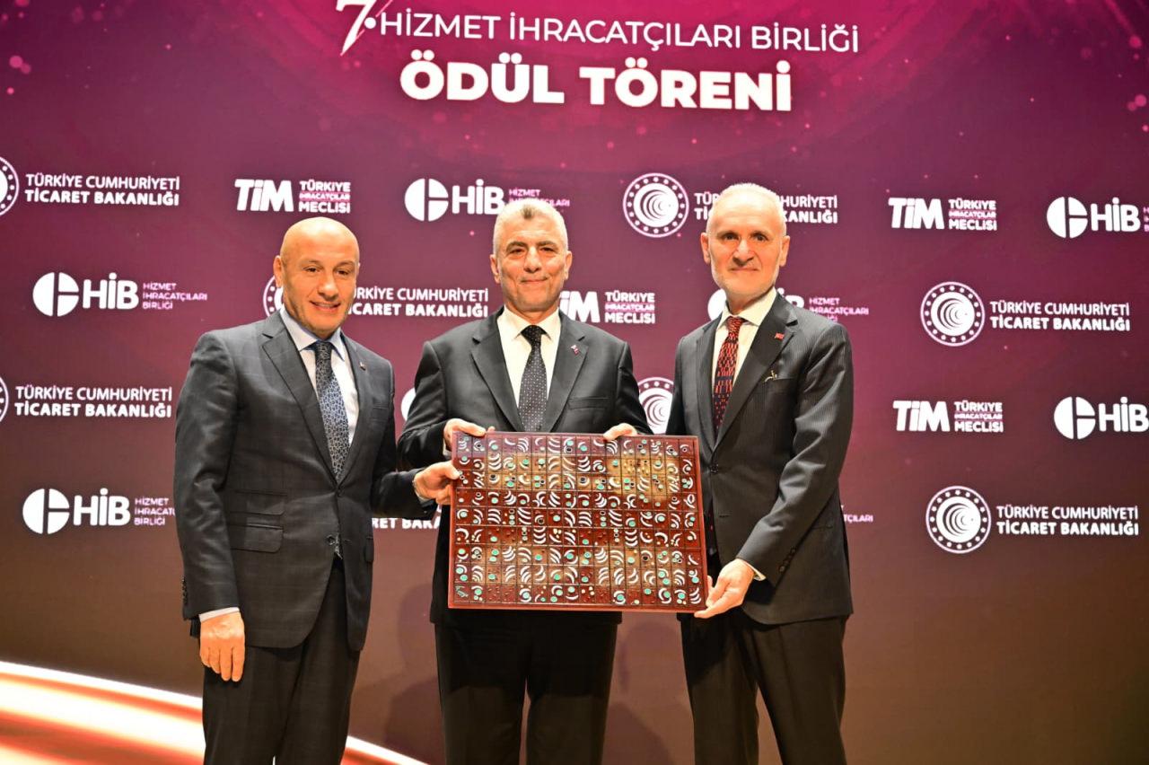 Günün anısına Ticaret Bakanı Ömer Bolat