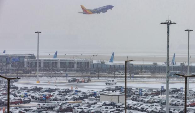 ABD kar ve fırtınaya teslim: 2 bin 500 uçuş iptal edildi