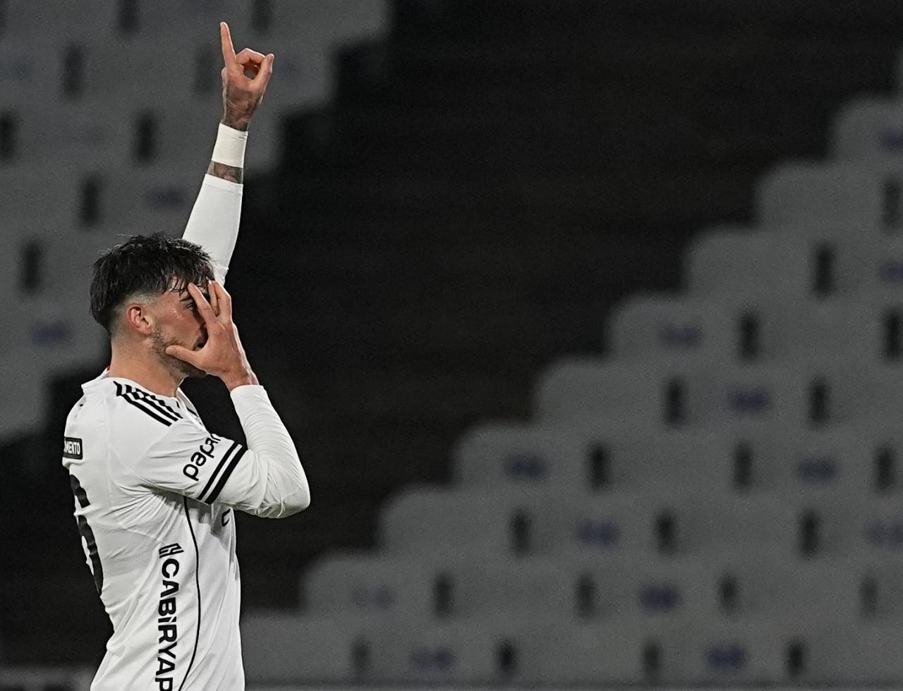 Jota Silva, attığı gol sonrası sevinç yaşadı.