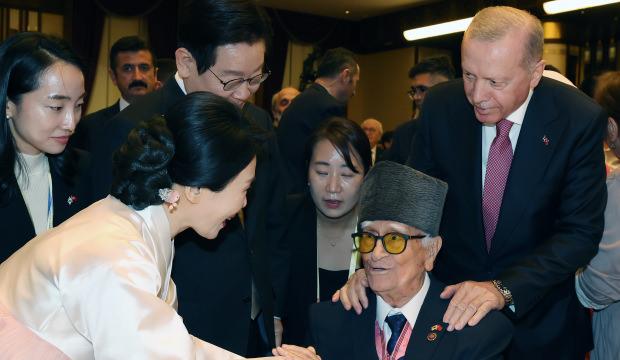 Cumhurbaşkanı Erdoğan, Güney Koreli mevkidaşını Kore gazileriyle buluşturdu
