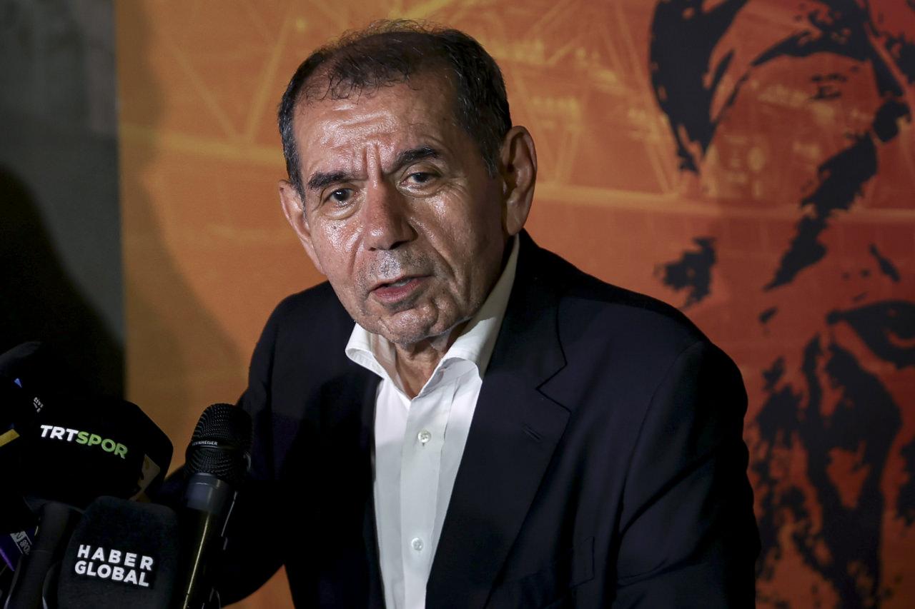 Galatasaray Spor Kulübü Başkanı Dursun Özbek, sponsorluk töreninde Fenerbahçe derbisi ile ilgili konuştu.