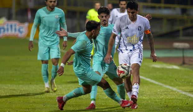 Deplasmanda 3-0 kaybeden efsane takım küme düşme hattında!
