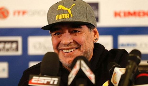 Dünya futbolunun anma günü! Maradona vefatının yıl dönümünde anılıyor