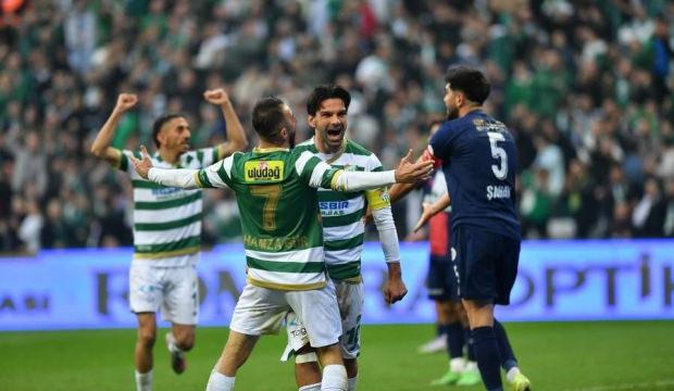 Efsane takım evinde coştu! Binlerce taraftarının önünde fark attı