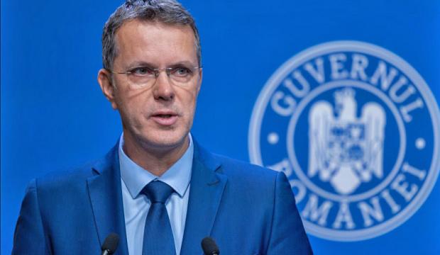 Romanya Savunma Bakanı istifa etti: "Yıllar önce yaptığım bir hata..."