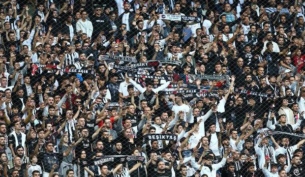 Fenerbahçe'nin eski hocası Beşiktaş'a doğru: Yardımcısı resmen açıkladı