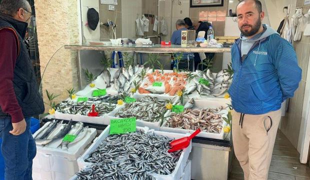 Hamsi fiyatları 100-150 TL'ye geriledi