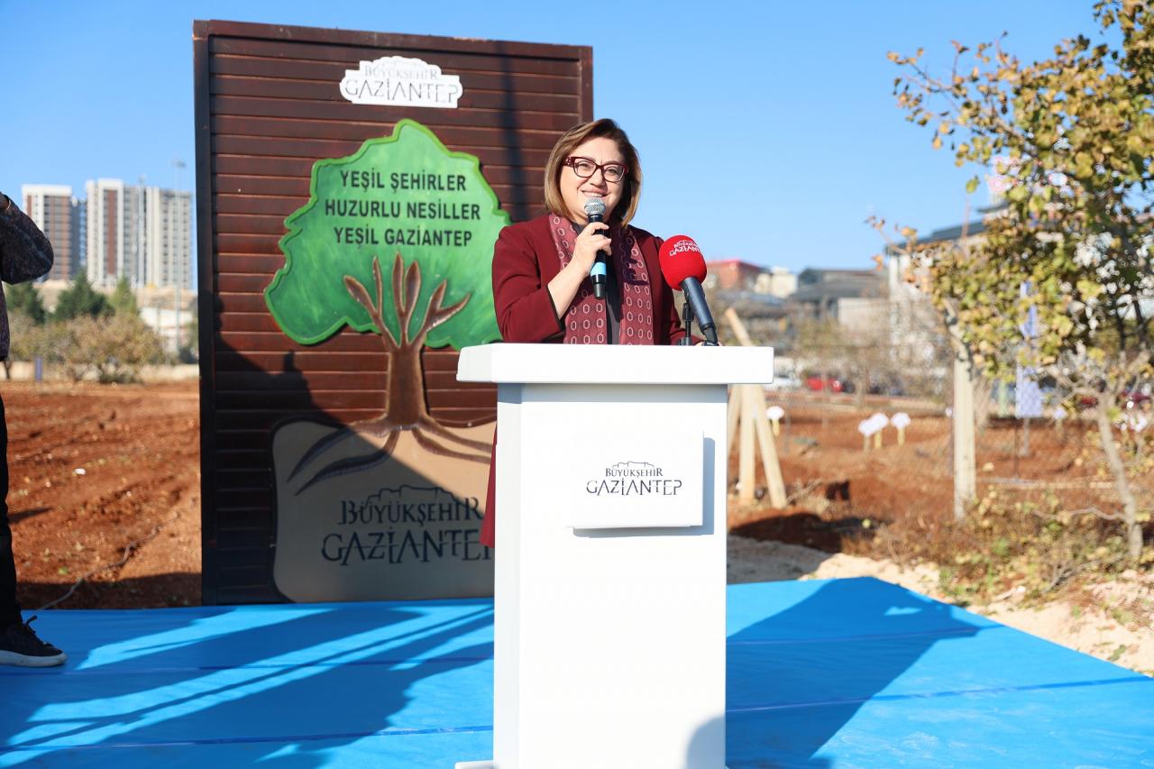 Gaziantep Büyükşehir Belediye Başkanı Fatma Şahin konuşma yapıyor. 