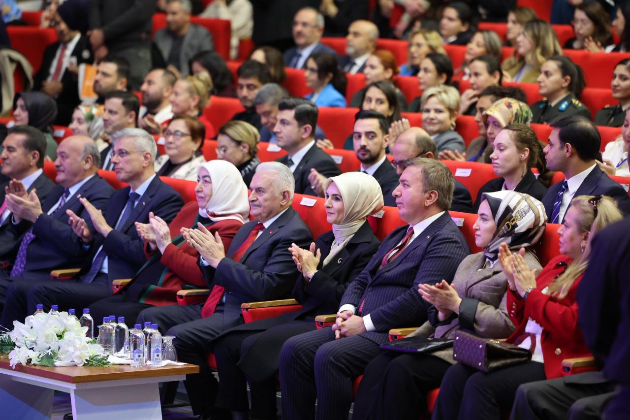  Kadim Değerlerden Modern Yaklaşımlara Türk Dünyasında Kadın ve Aile Sempozyumu gerçekleşti