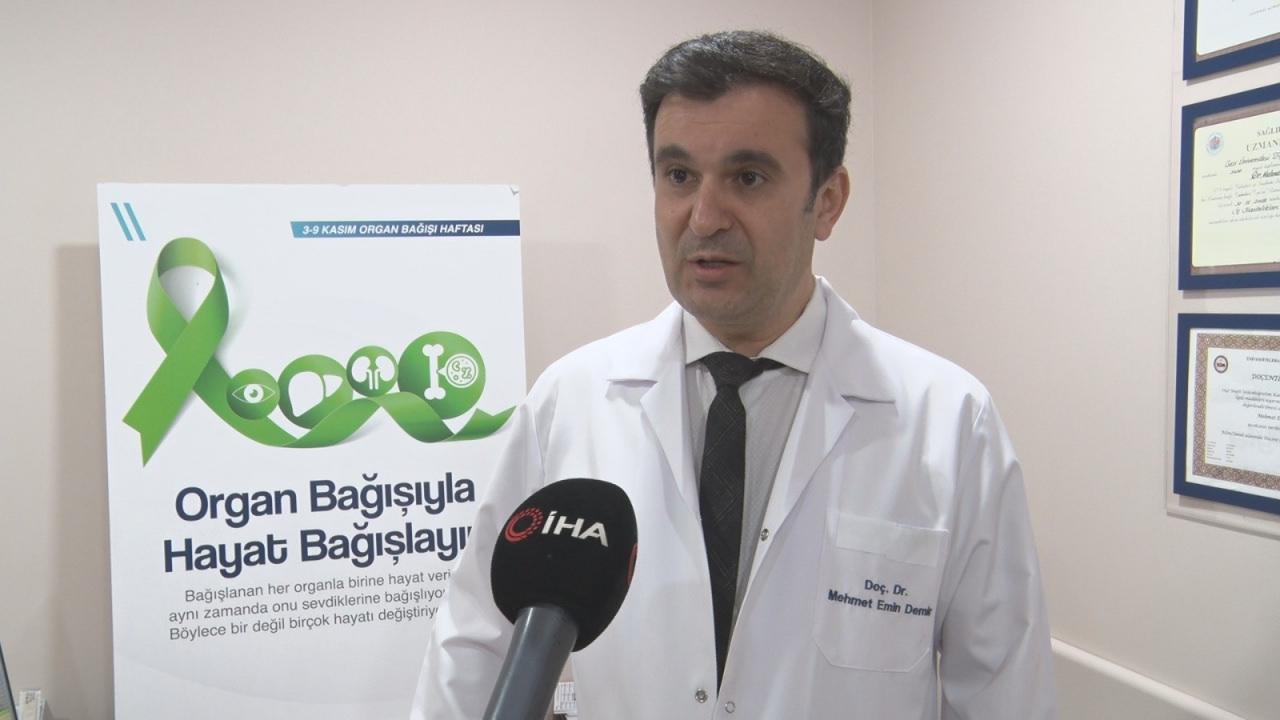 Nefroloji uzmanı Doç. Dr. Mehmet Emin Demir