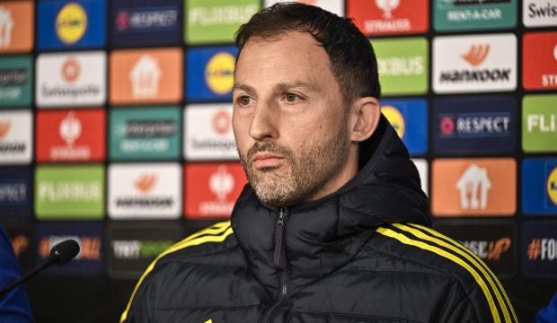 Tercümana ihtiyaç duymadı: Tedesco'nun samimi anları