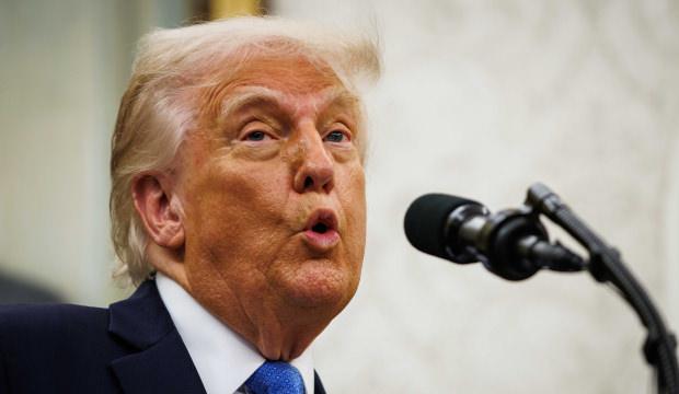 Trump: Uykucu Joe Biden'ın otomatik imzayla attığı tüm belgeler geçersizdir