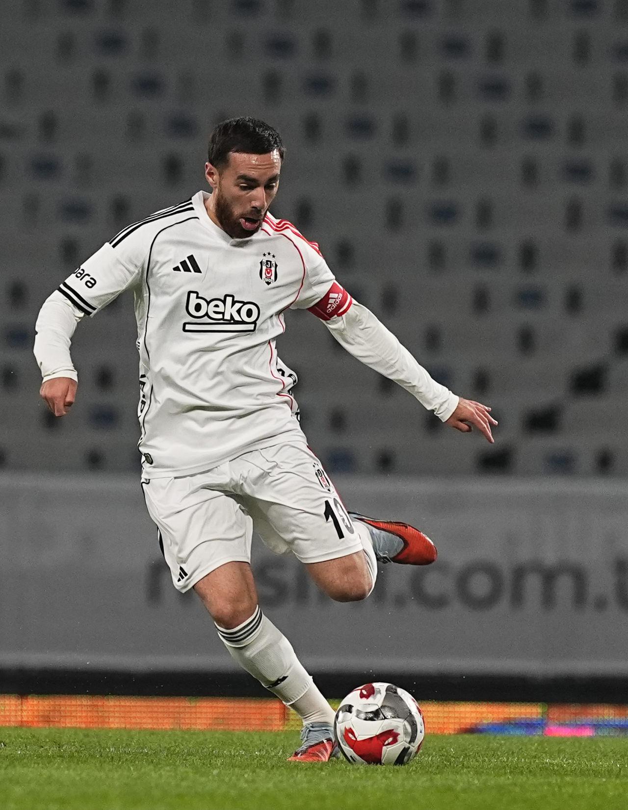 Trendyol Süper Lig'in 14. haftasında Mısırlı.com.tr Fatih Karagümrük ile Beşiktaş, Atatürk Olimpiyat Stadı'nda karşılaştı. Beşiktaş oyuncusu Orkun Kökçü (10), karşılaşmada görev aldı.