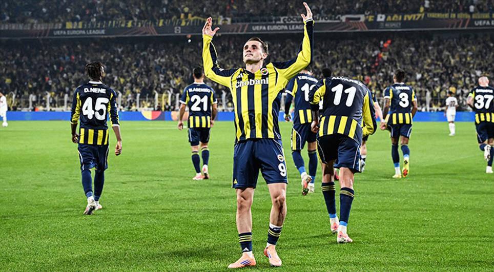  UEFA Avrupa Ligi'nde Kadıköy'de oynanan Fenerbahçe - Stuttgart maçı! Kerem Aktürkoğlu attığı golün sevincini yaşıyor