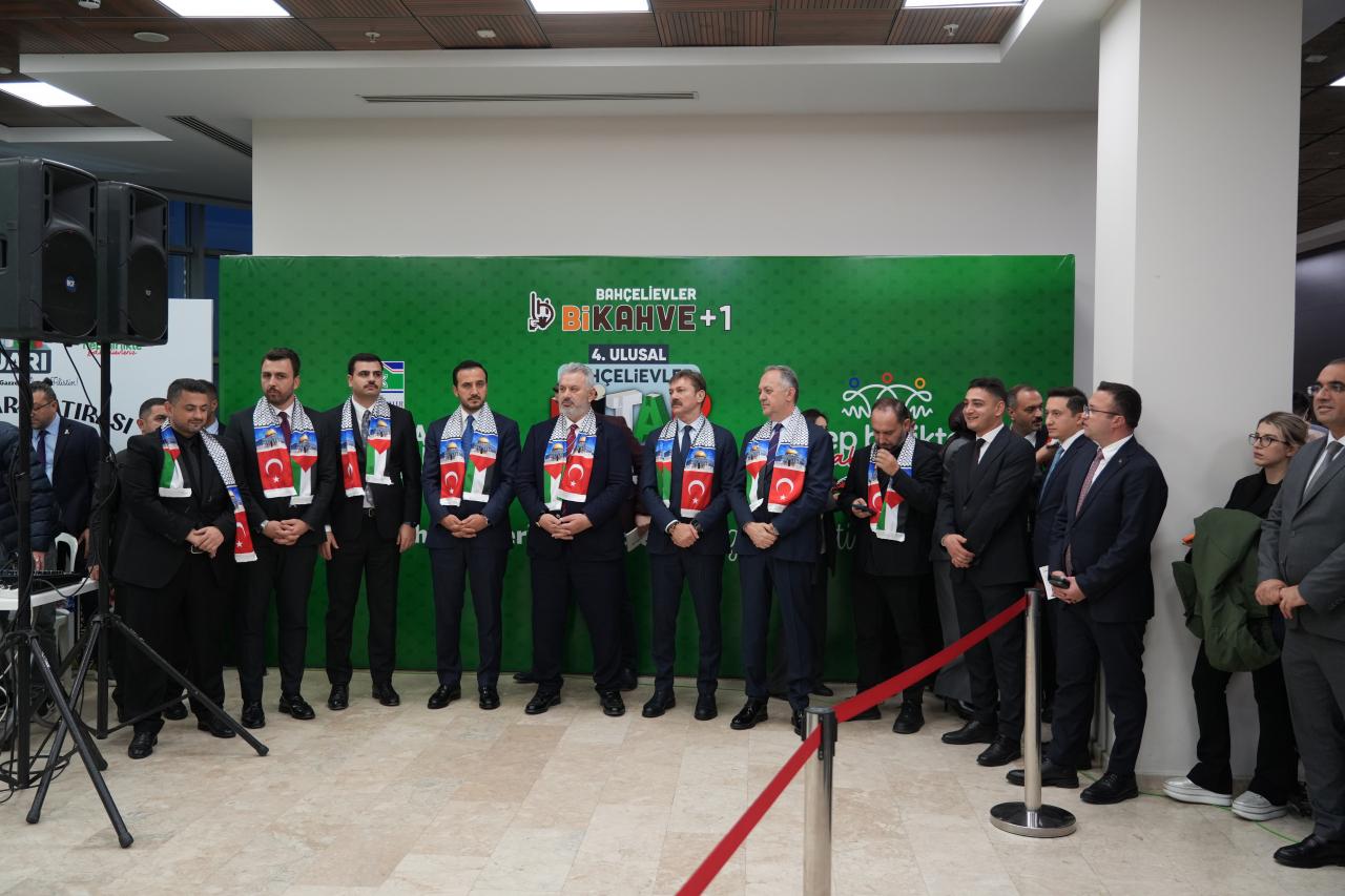 '4. Ulusal Bahçelievler Kitap Fuarı' açıldı. 