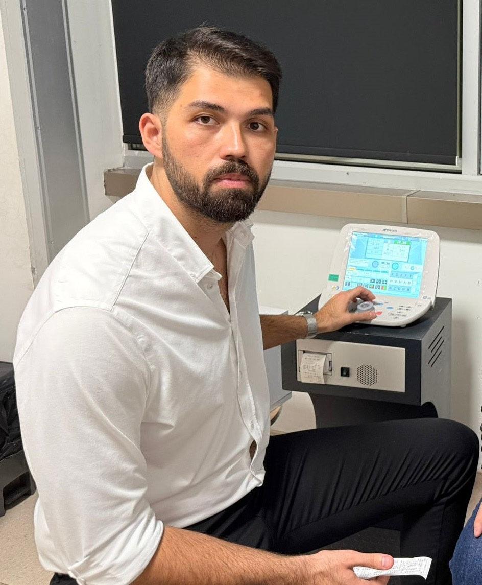 Hastanesi Göz Doktoru Operatör Dr. Ümit Yapıcı