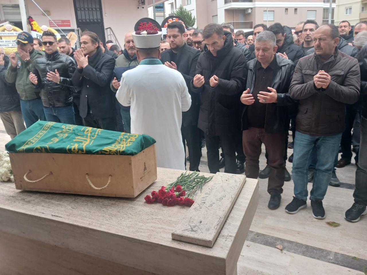 Feyyaz Uçar'ın torununun cenaze töreninden bir görsel.