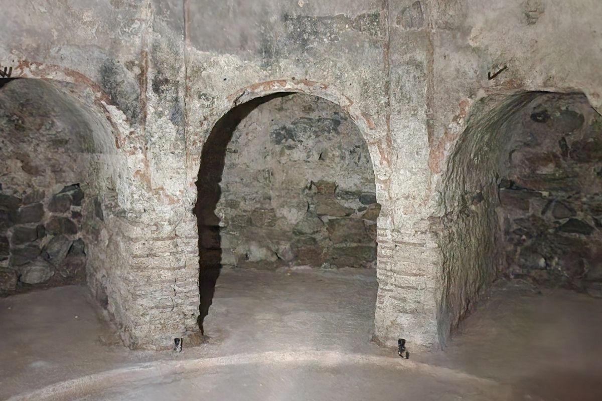 Şeyh Süleyman Mescidi – Kripta Alanı (Mezar Odası)