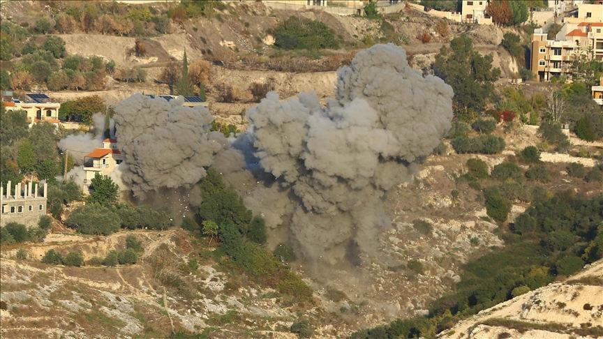 Lübnan'ın güneyindeki Sur kentine de saldırmıştı