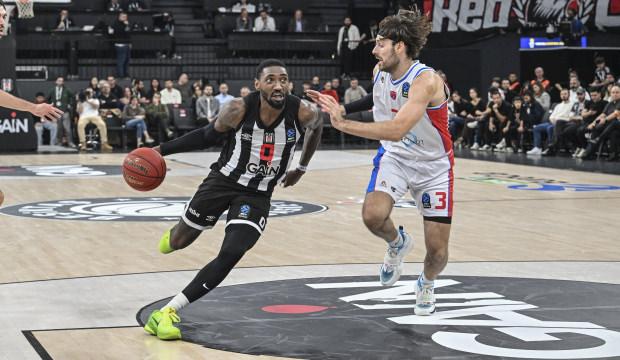 Beşiktaş'tan Avrupa'da 101 sayılık müthiş fark