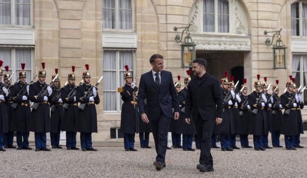 Paris'te kritik zirve! Macron ve Zelenskiy bir arada!