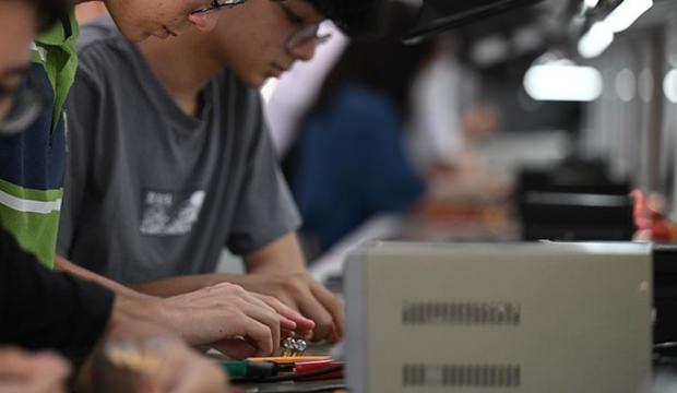 İş dünyasından sürpriz teklif! Evlilikte hibe ve askerlik muafiyeti