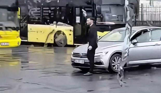 Kağıthane'de otobüs durağında havaya ateş açtı; arkadaşına cep telefonuyla kaydettirdi