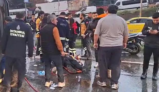 Maltepe'de servis minibüsü devrildi! Yaralılar var