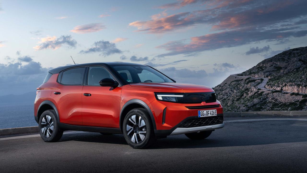 Opel, Frontera Elektrik’e eklenen uzun menzil seçeneğiyle daha geniş kullanıcı kitlesine hitap eden iki farklı batarya alternatifi sunuyor.