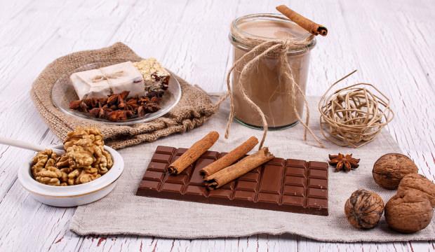 Sağlıklı Tatlı: Ev Yapımı &Ccedil;ikolata ve Şekerleme