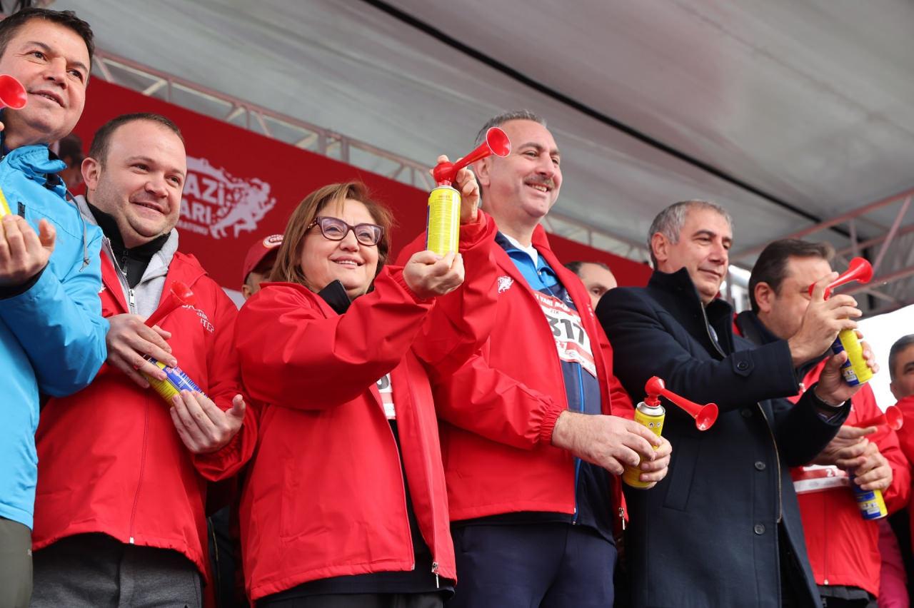 Başlangıç için start veriliyor.