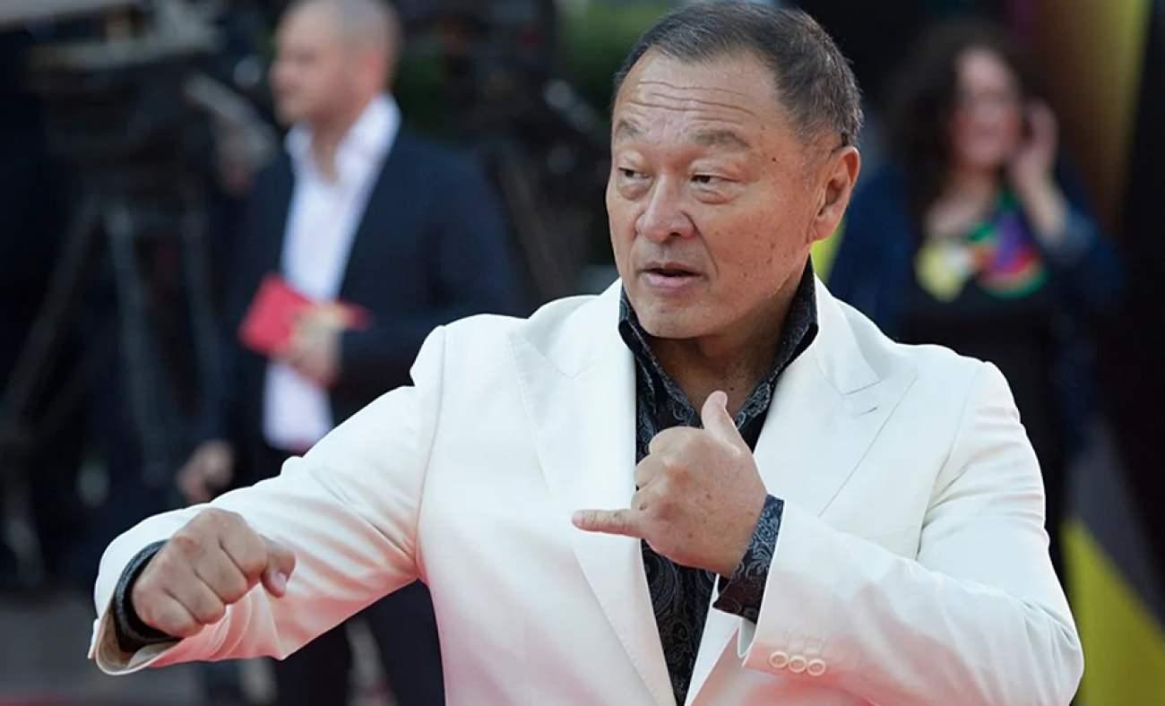 Ünlü oyuncudan acı haber! Felç geçirdikten sonra hayatını kaybetti