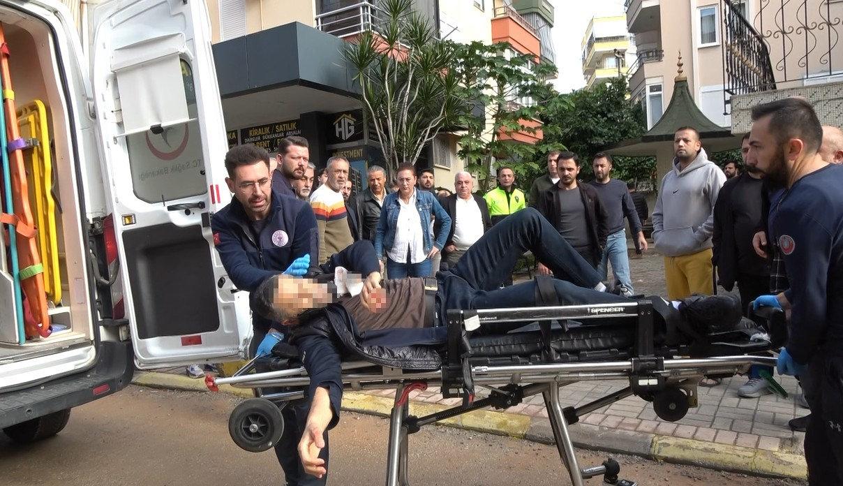 OLAY YERİNDEN UZAKLAŞAN ŞÜPHELİ CAMİ AVLUSUNDA HAYATINA SON VERMEK İSTEDİ