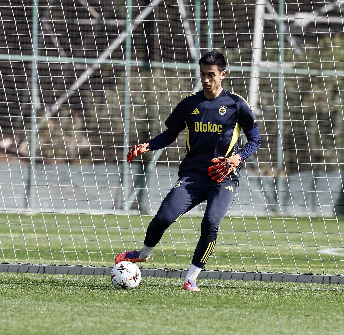 İrfan Can Eğribayat, Fenerbahçe antrenmanında