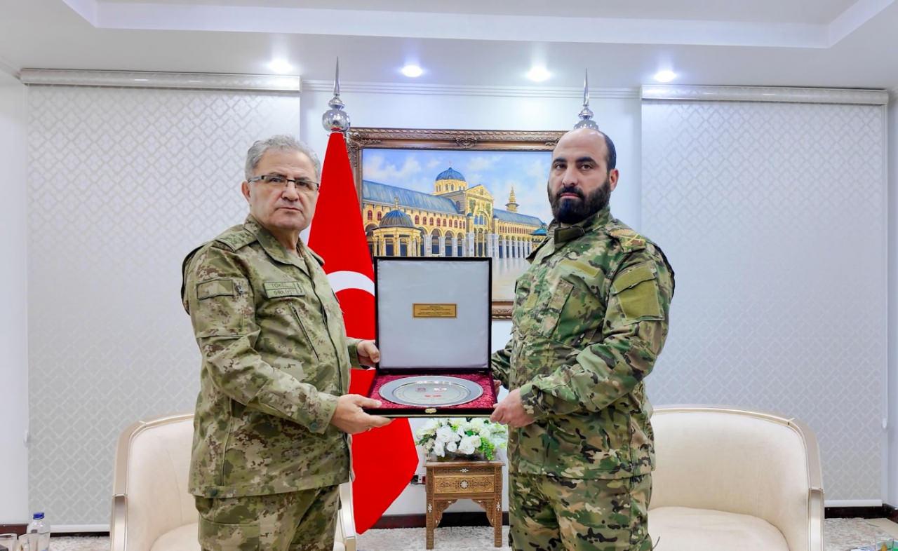 Kara Kuvvetleri Komutanı Orgeneral Metin Tokel ve Suriye Genelkurmay Başkanı Tümgeneral Ali Nurettin Nasan