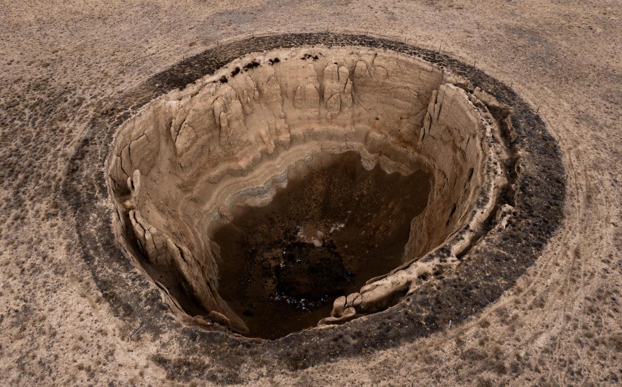 Kuraklığın etkisiyle Konya’da yer altında zamanla çözünen kireç taşlarının boşluk oluşturması ve zeminin çökmesi sonucu oluşan obrukların sayısı artıyor.