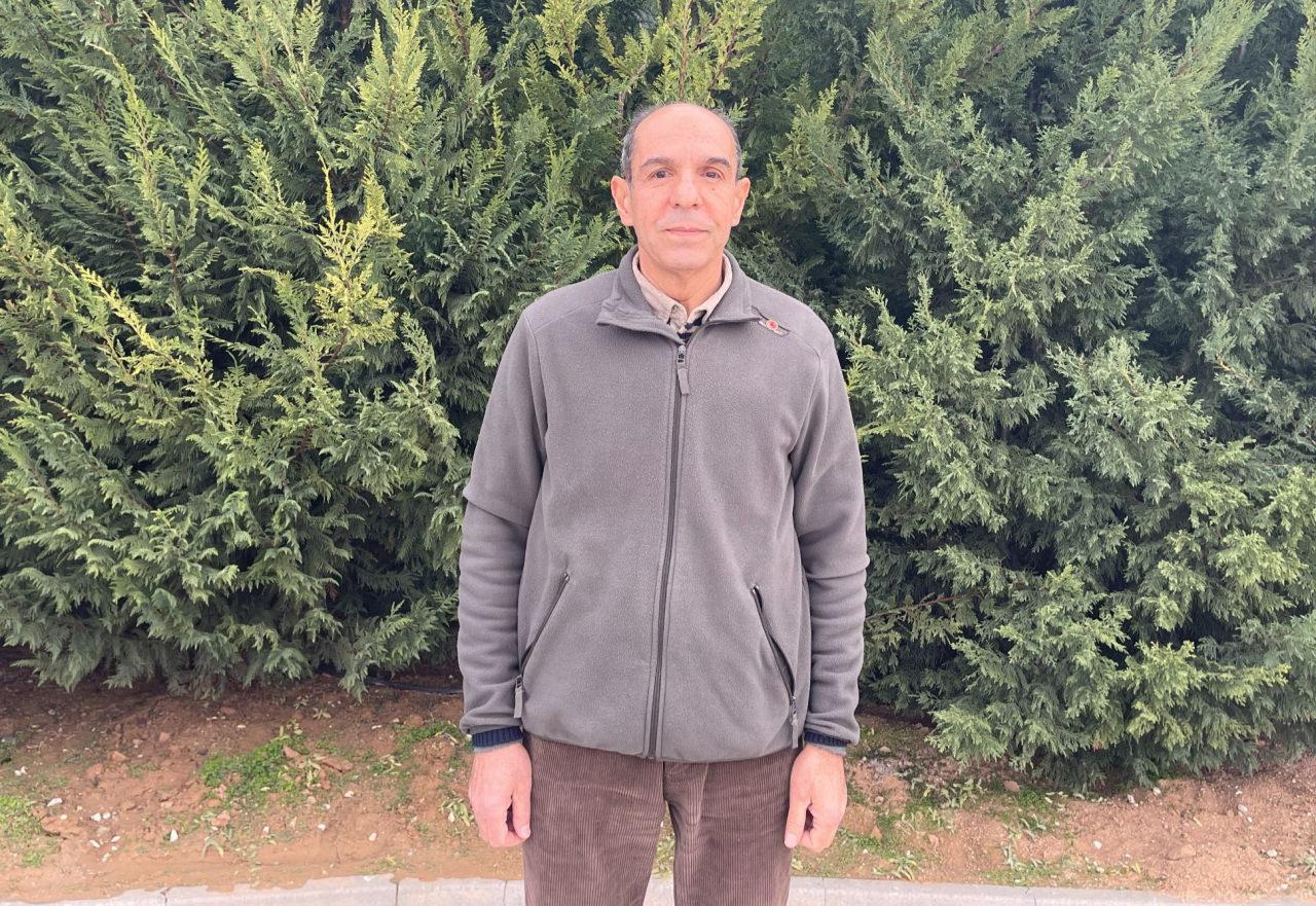 Anadolu parsını fotoğraflayan vatandaş.