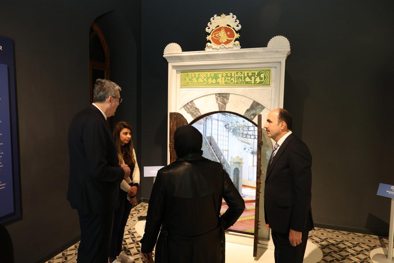 Başkan Altay, heyete bilgi verdi.