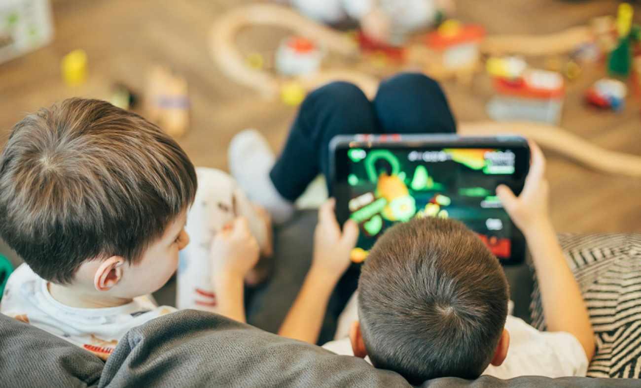 Çocuklarda ekran kullanımı başarı düşüşüne yol açıyor