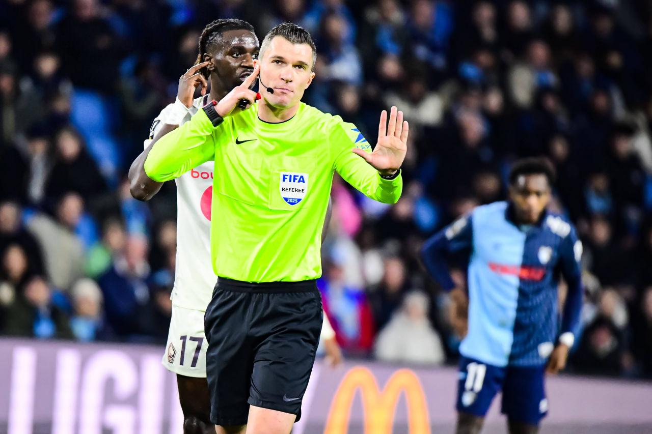 Brann-Fenerbahçe maçının hakemi Willy Delajod