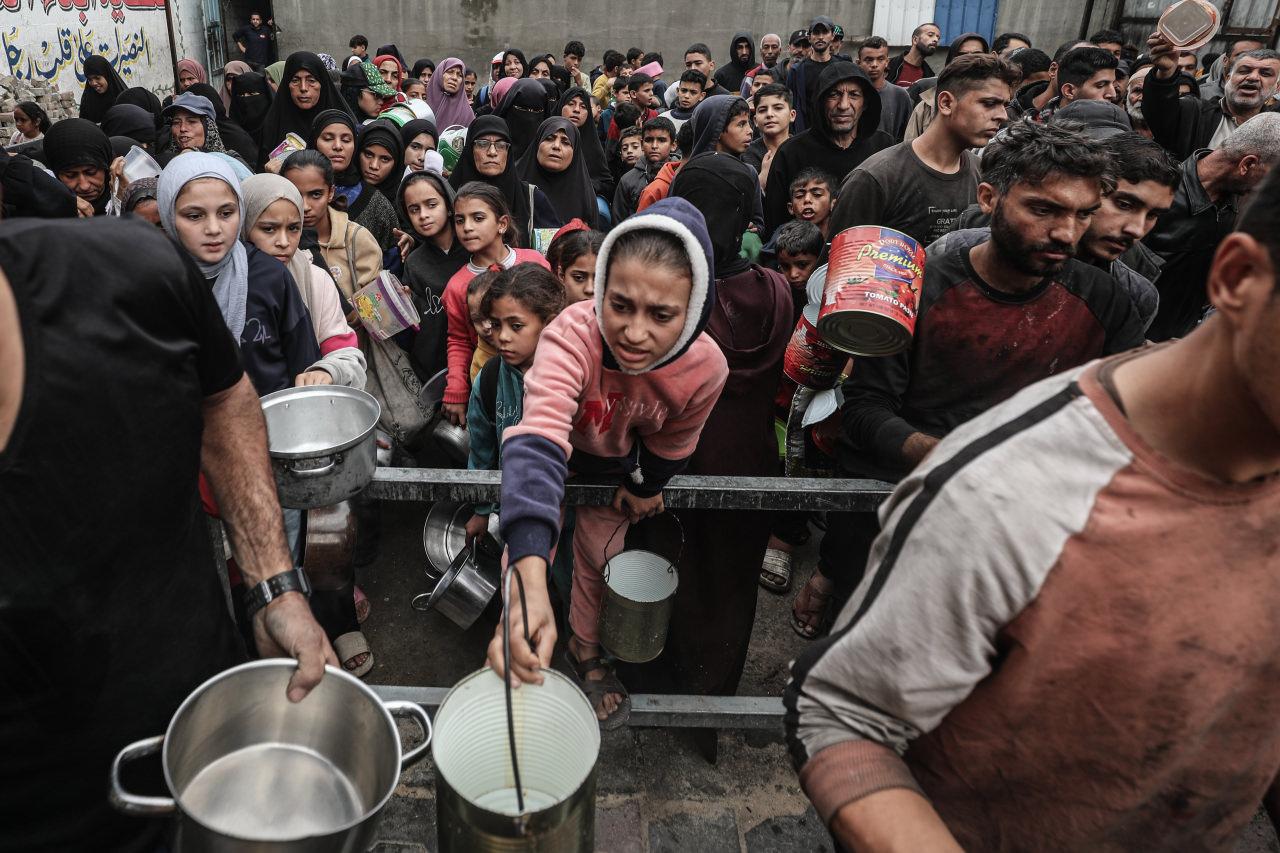 Gazze'de gıda krizi devam ediyor.