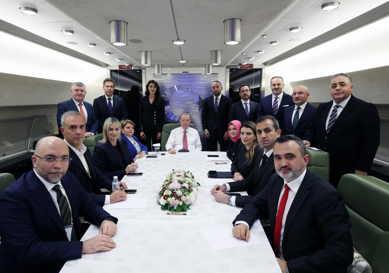 Erdoğan, Türkmenistan ziyareti dönüşünde gazetecilerin sorularını cevapladı.