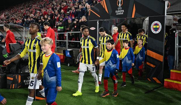 Fenerbahçe maça farklı teknik direktörle çıktı