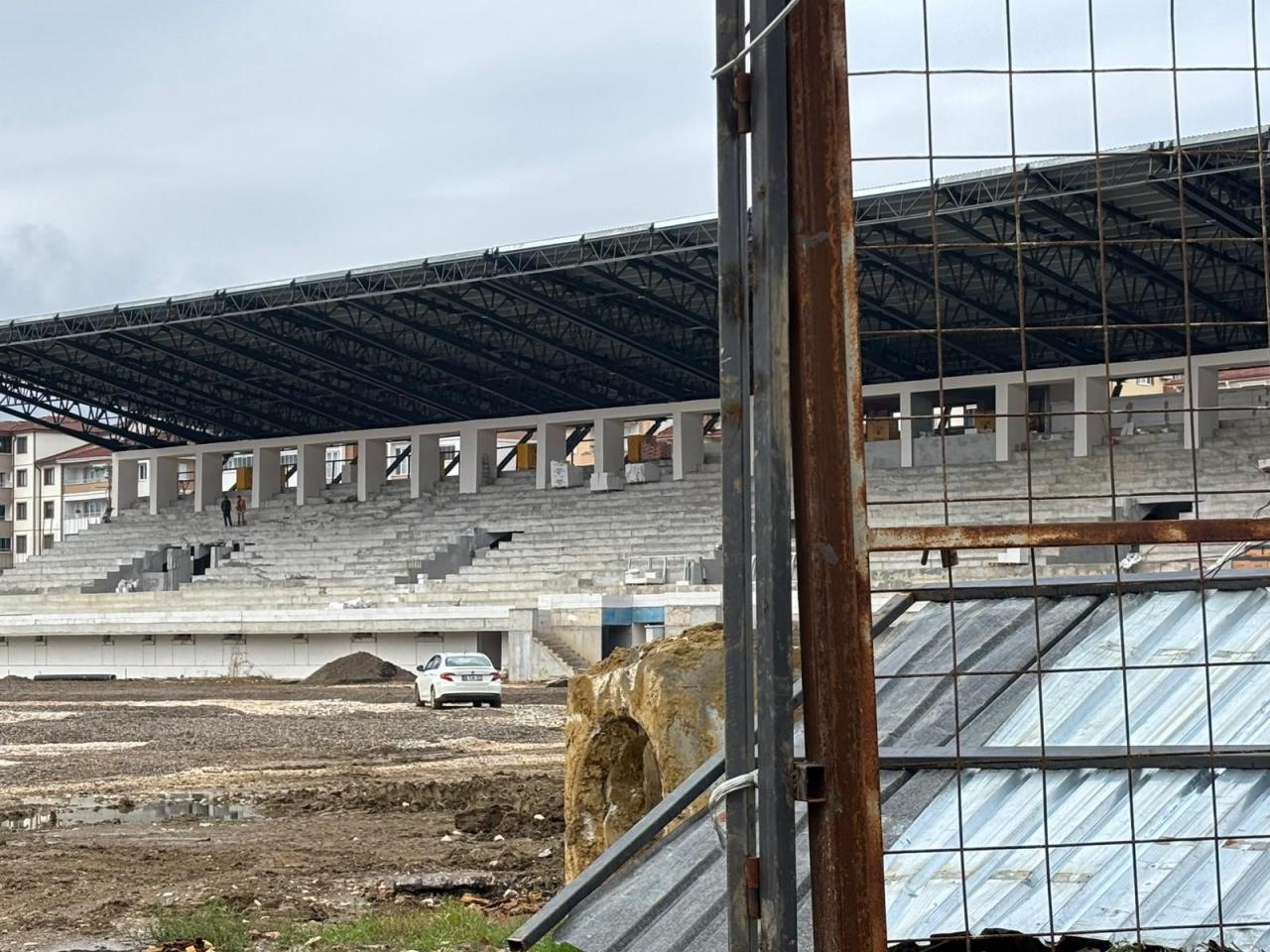 Edebali Stadı'nın bir görünümü.