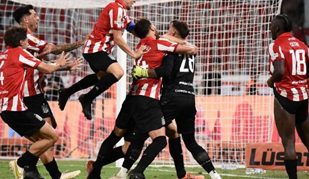 Muslera, toplam 11 gol&uuml;n atıldığı şampiyonluk ma&ccedil;ına damga vurdu! Arjantin onu konuşuyor