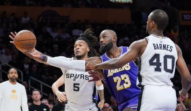 NBA Kupası yarı finalinde dev ma&ccedil;! Spurs, Thunder'la karşılaşacak