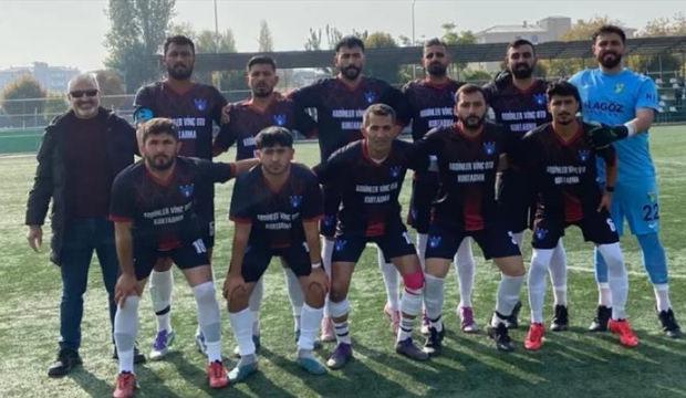 Tarihi skor! Ma&ccedil;a 9 kişi &ccedil;ıktılar; 17'si ilk yarıda toplam 24 gol yediler! 