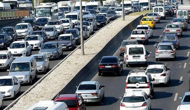Taşıt hareketliliği 382 milyarı aştı!